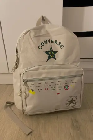حقيبة ظهر - Converse Style