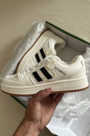حذاء رياضي - Adidas Style