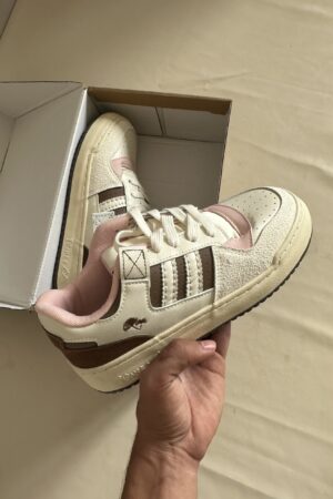 حذاء رياضي - Adidas Style - اديداس الفروالة