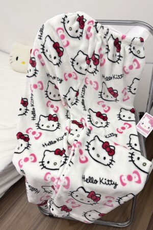 Hello kitty pants 🖤
